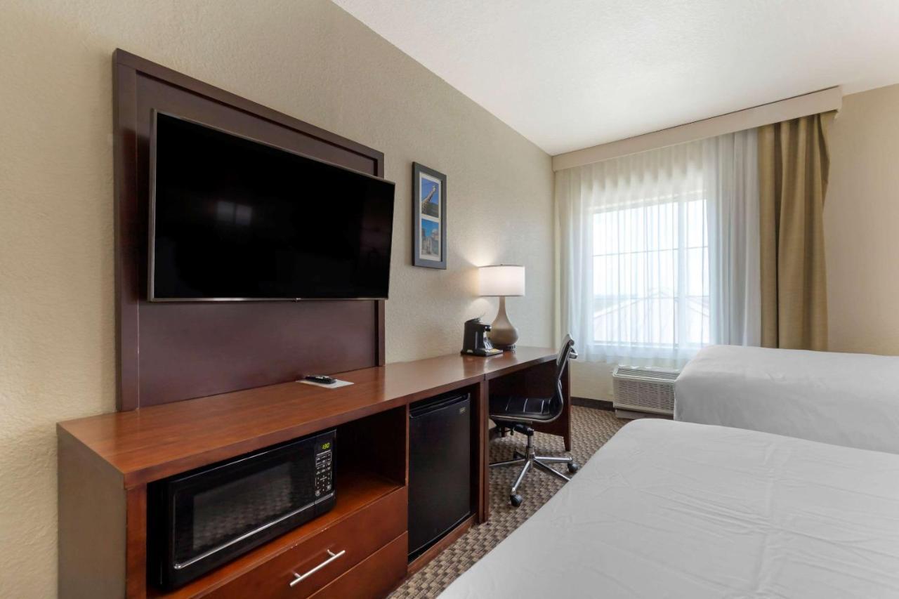 Comfort Inn & Suites Near Six Flags & Medical Center San Antonio Extérieur photo
