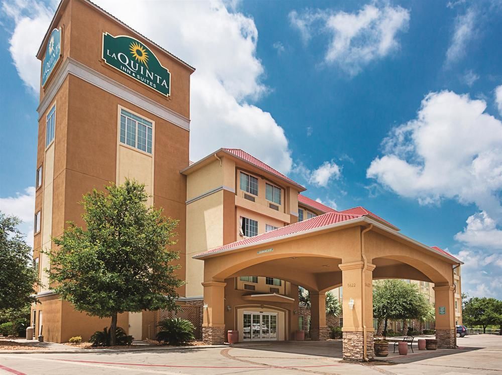 Comfort Inn & Suites Near Six Flags & Medical Center San Antonio Extérieur photo