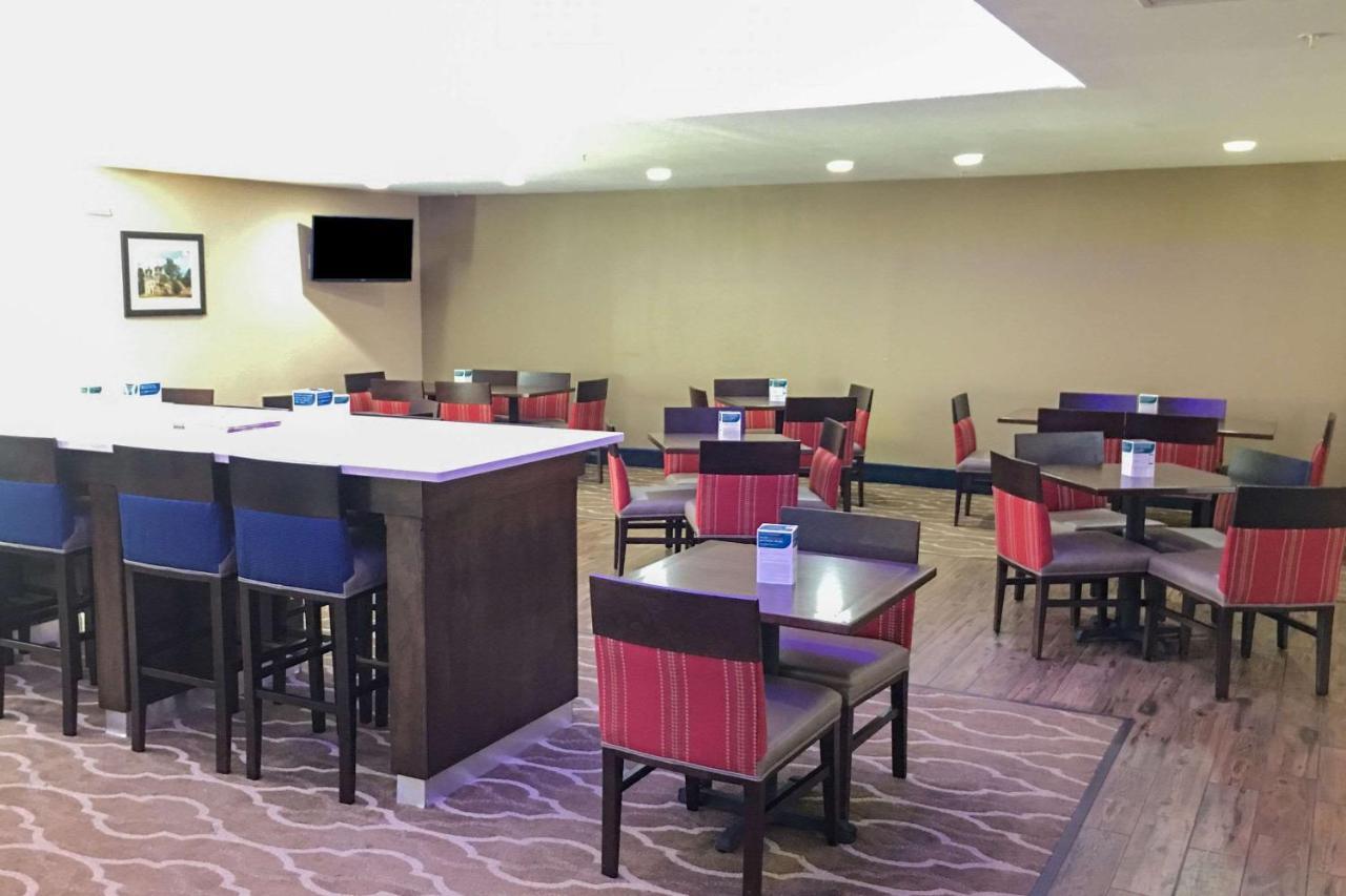 Comfort Inn & Suites Near Six Flags & Medical Center San Antonio Extérieur photo