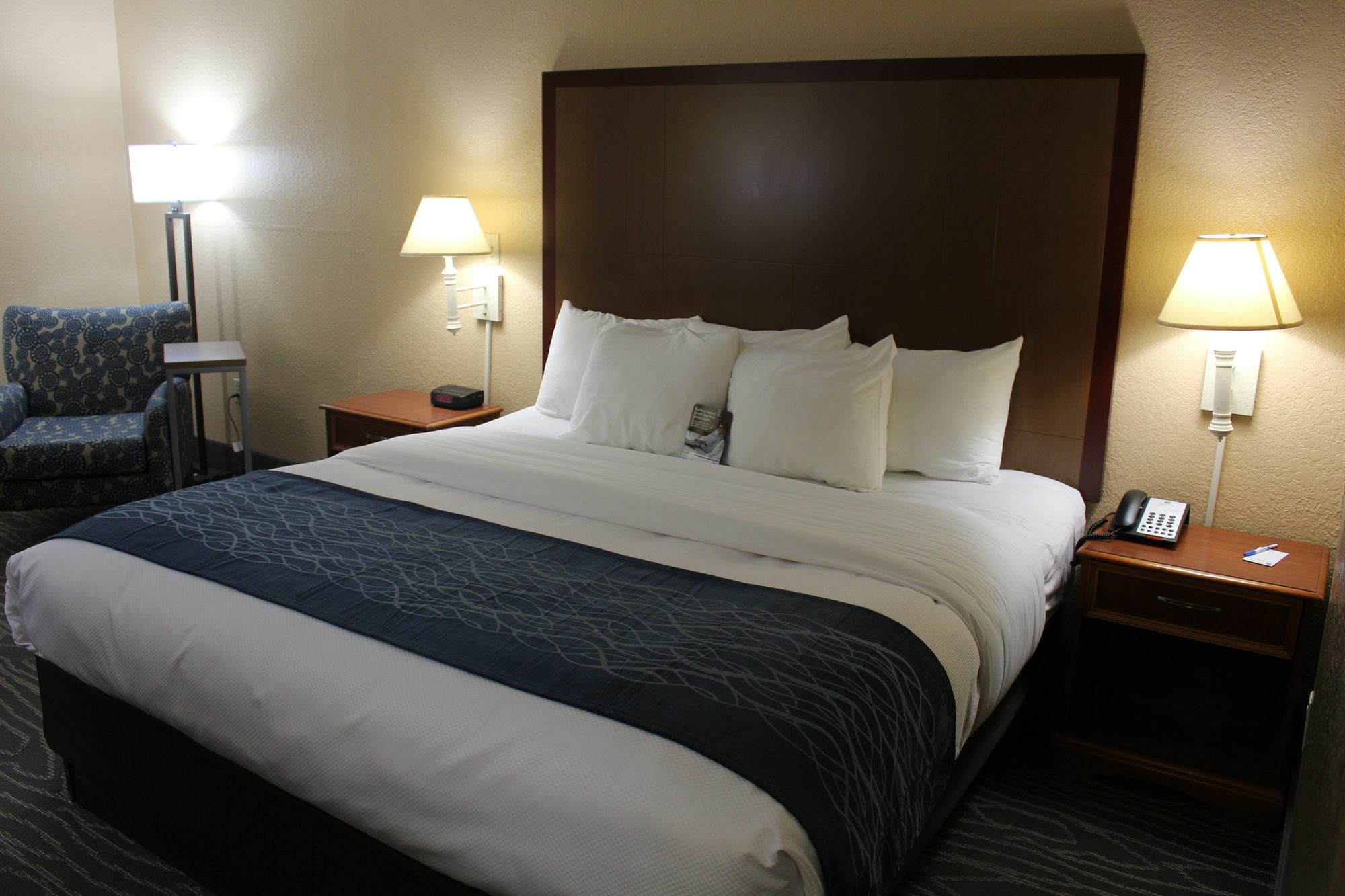 Comfort Inn & Suites Near Six Flags & Medical Center San Antonio Extérieur photo
