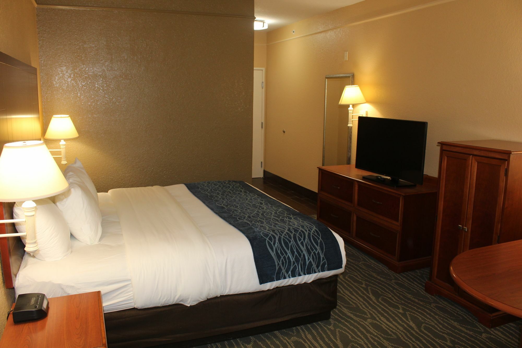 Comfort Inn & Suites Near Six Flags & Medical Center San Antonio Extérieur photo