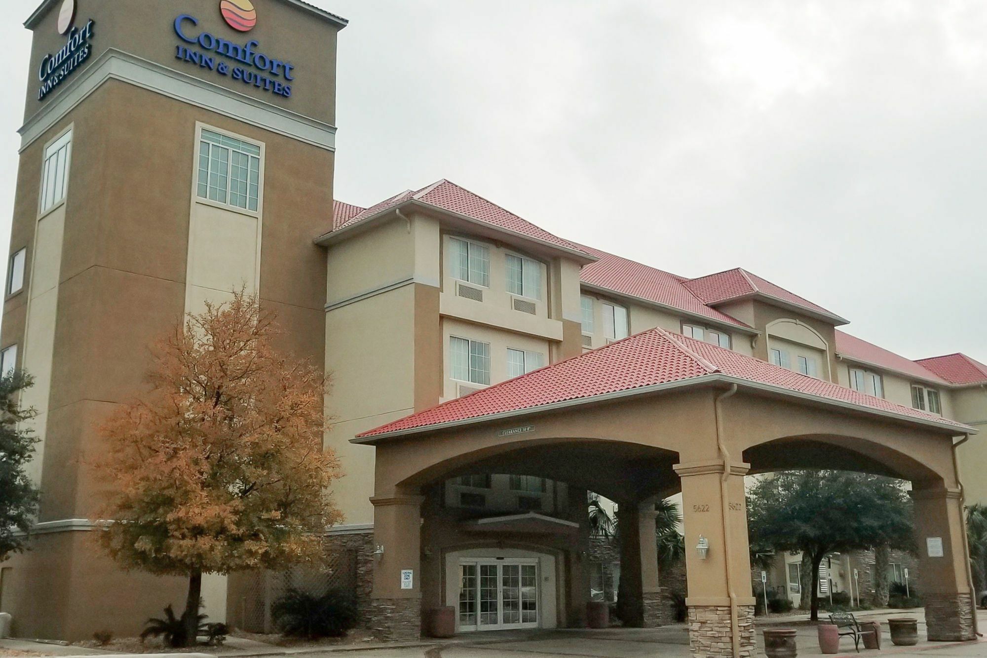 Comfort Inn & Suites Near Six Flags & Medical Center San Antonio Extérieur photo